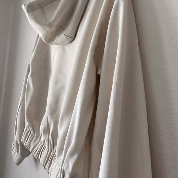 WHO WHAT WEAR Women's Hooded Sweatshirt Cream Size Small - Picture 12 of 15